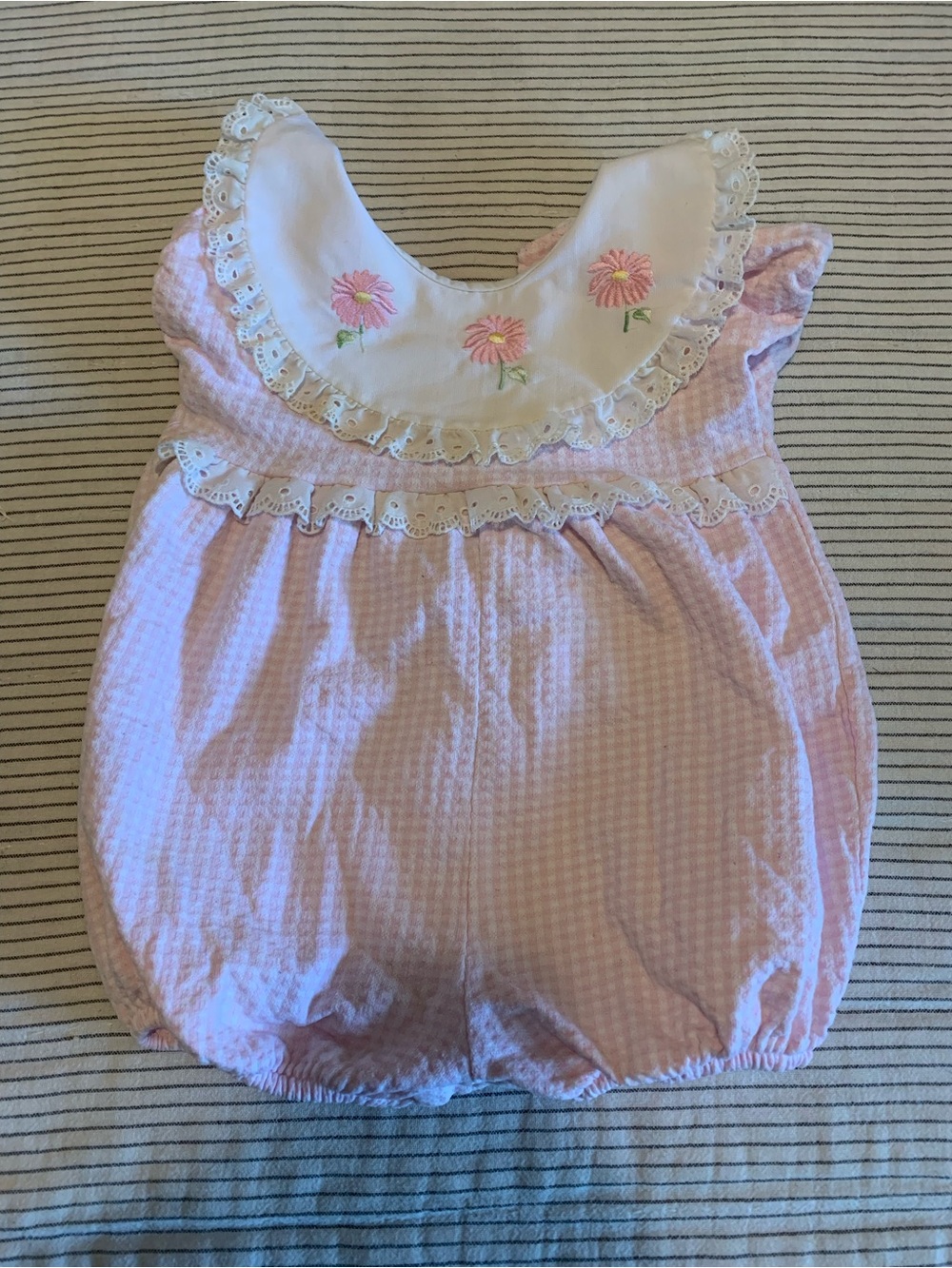 VINTAGE 100% Cotton Jolie Pink White Floral Baby Romper | 6M